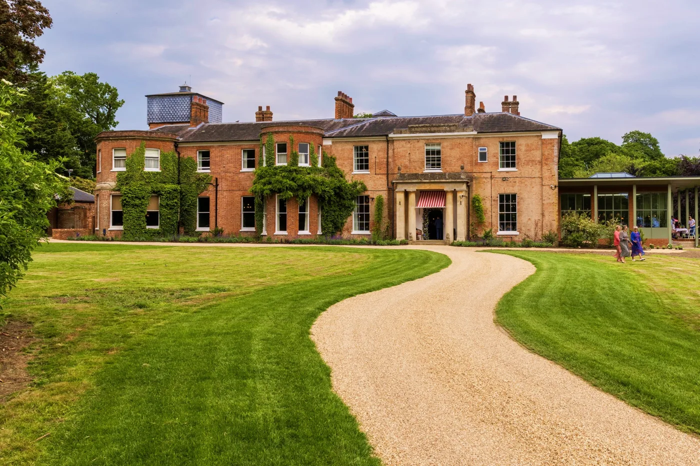 The Retreat at Elcot Park, the Grade II listed house about five miles west of Newbury. The padel court sits about 55 metres to the north-east and is not in this picture